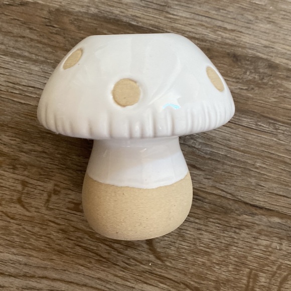Mushroom Ceramic Decor NWT - Picture 3 of 4